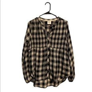 Knox rose black/white plaid button down long sleeve blouse Size Small